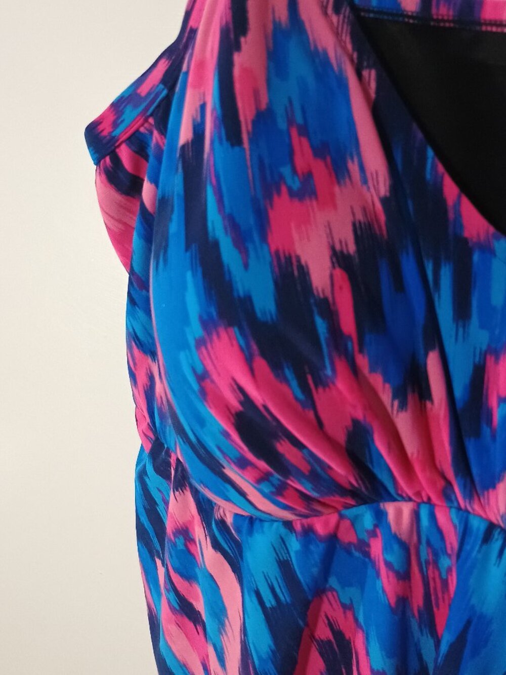 Trimshaper Blue Pink Tiered Tankini Top NWT Size 22W Abstract Print Shaping Swim - Picture 6 of 10